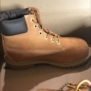 Timberlands  youth size 3